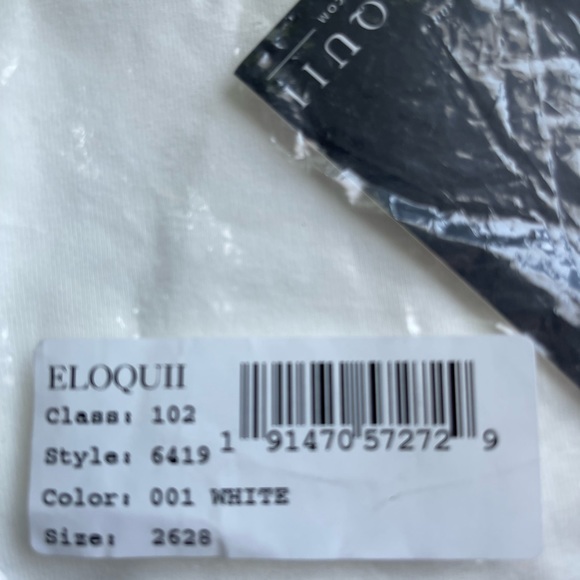 Eloquii Dramatic Puff Sleeve Tee - Picture 5 of 5